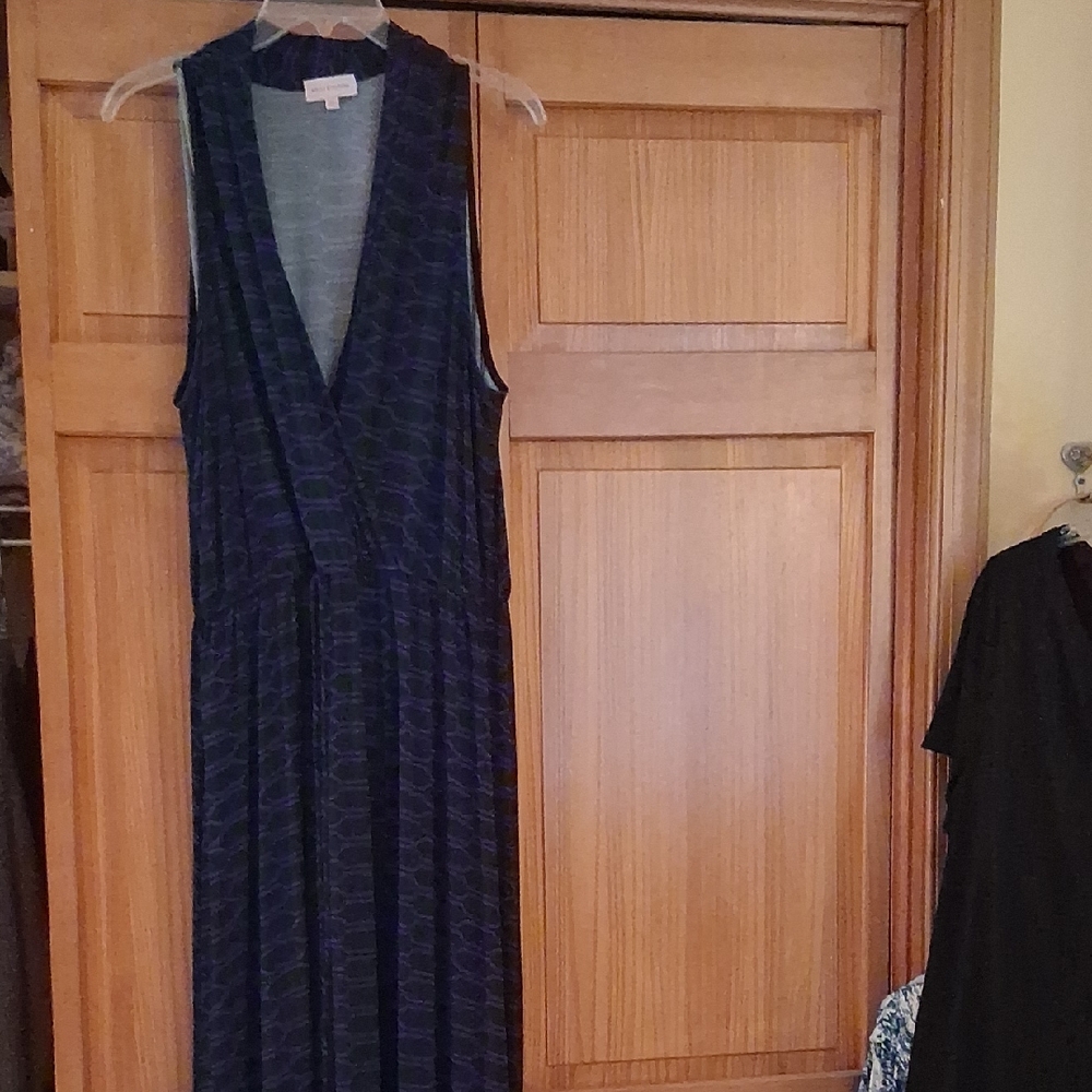 Chic Black and Blue Striped Maxi Dress